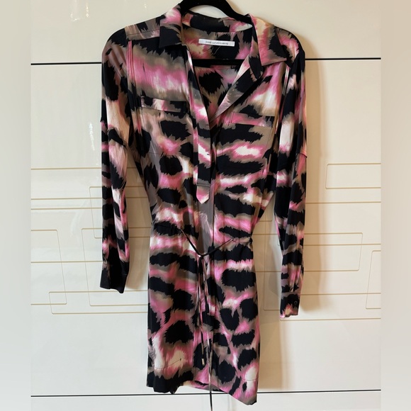 DVF Pattern Dress - Picture 1 of 9